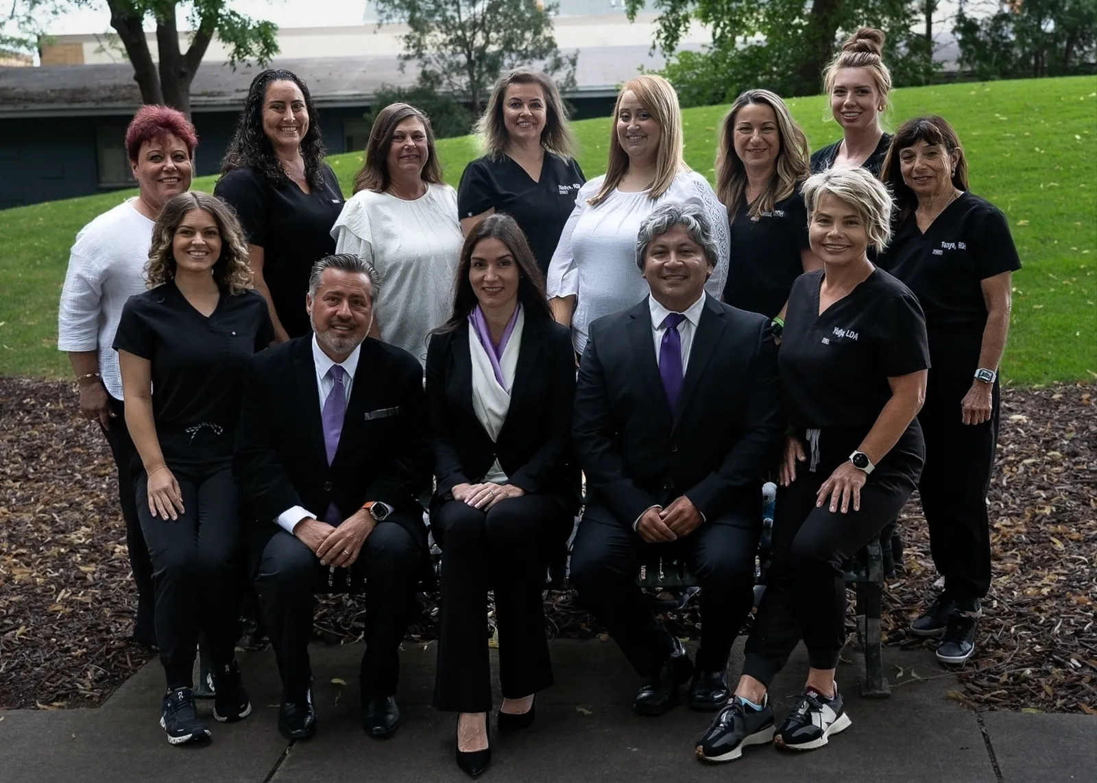 The full Gendler Dental Center team